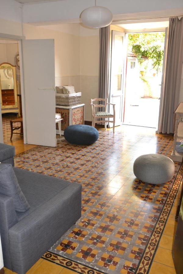 St Jean Du Gard : Spacious Apartment With Use Of Pool サン・ジャン・デュ・ガル エクステリア 写真