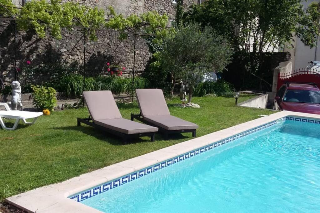 St Jean Du Gard : Spacious Apartment With Use Of Pool サン・ジャン・デュ・ガル エクステリア 写真
