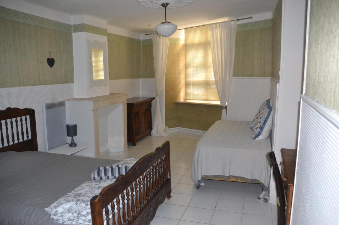 St Jean Du Gard : Spacious Apartment With Use Of Pool サン・ジャン・デュ・ガル エクステリア 写真